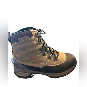 NEW Weiger Waterproof Hiking Boots Men’s Size 11 Gray Black Trail Outdoor Boots